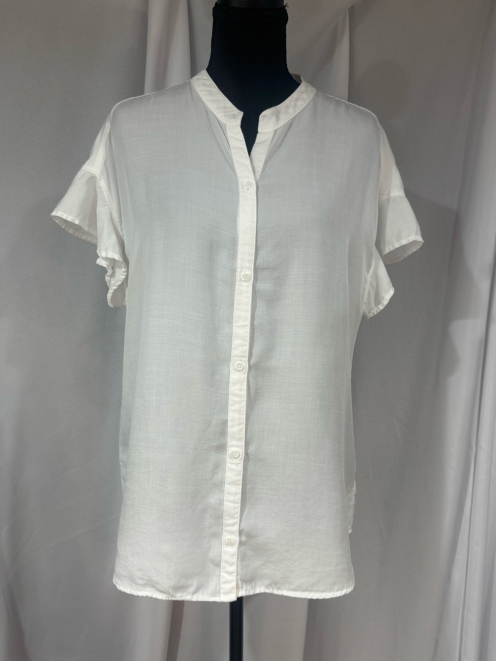 cloth & stone Anthropologie White Mandarin-Collar Short Sleeve Button-Down Top